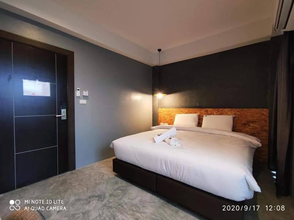 Modern Budget Hotel Hat Yai Exterior photo