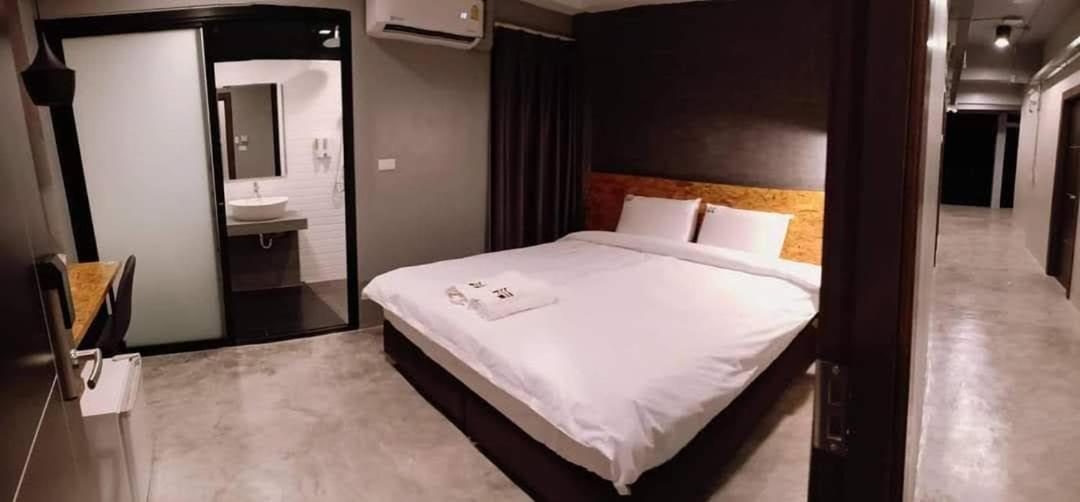 Modern Budget Hotel Hat Yai Exterior photo